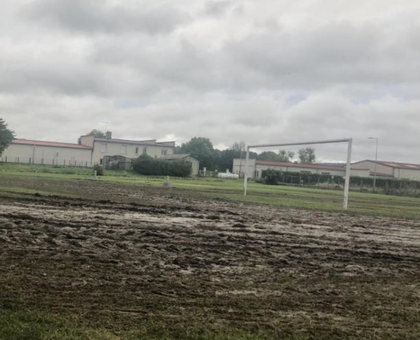 Terrain dévasté par des caravanes en 2021