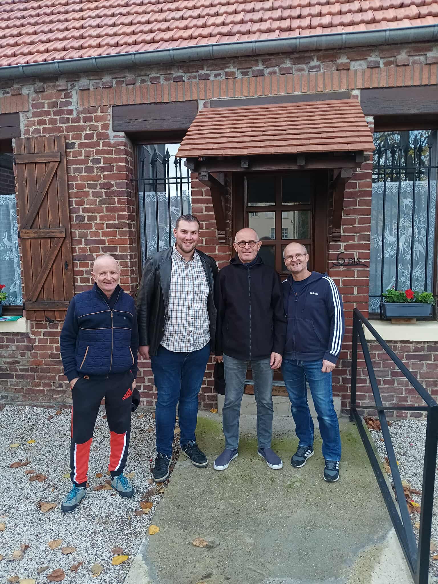 NOTRE POURSUITE DES BELLES RENCONTRES !