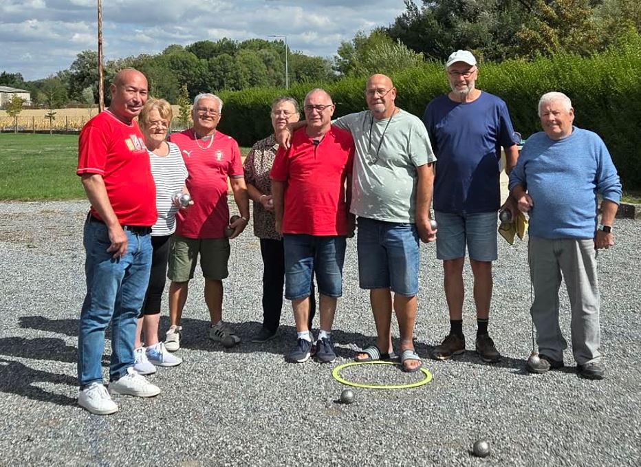 BIENVENUE AUX PASSIONNÉS DE PÉTANQUE !